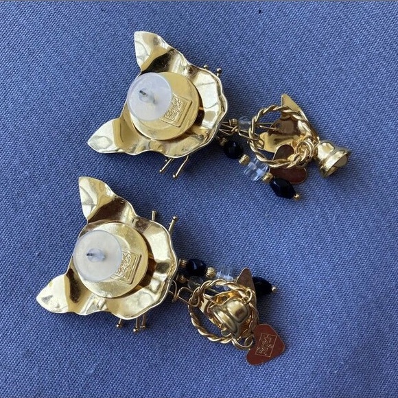 Lunch At The Ritz Cat Face Earrings - Picture 4 of 6